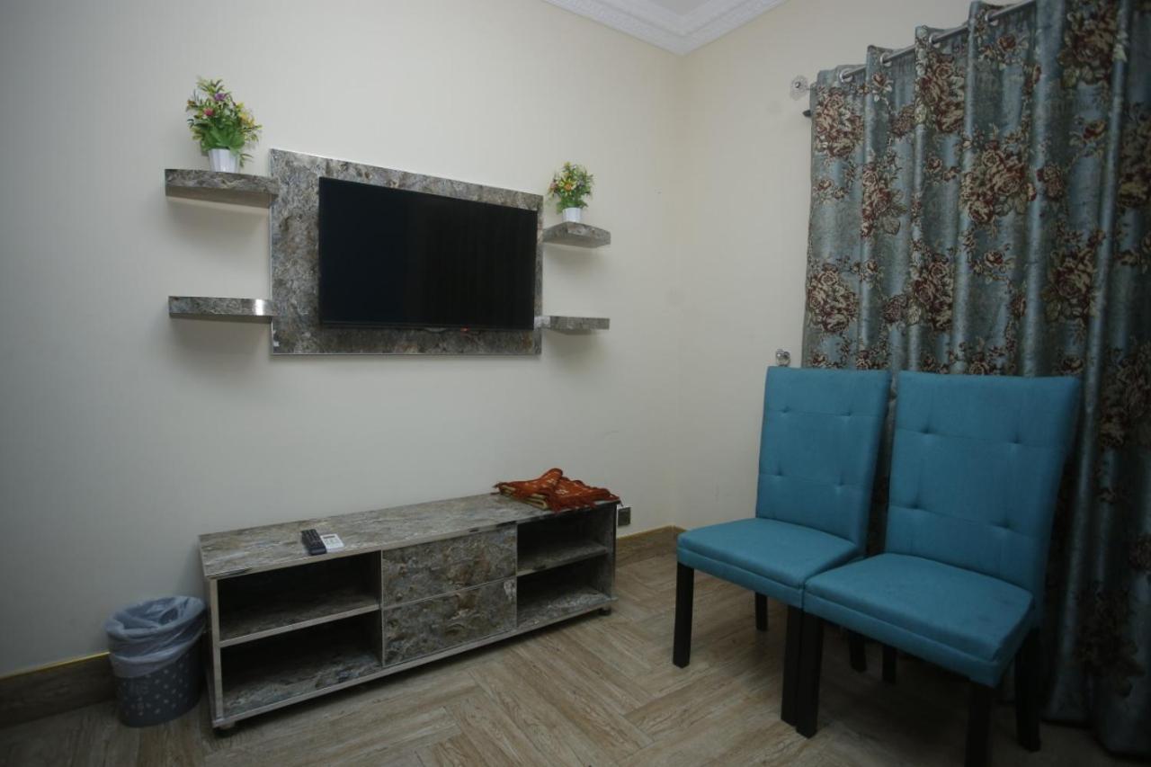 Al Burhan Express Hotel Lahore Exterior photo