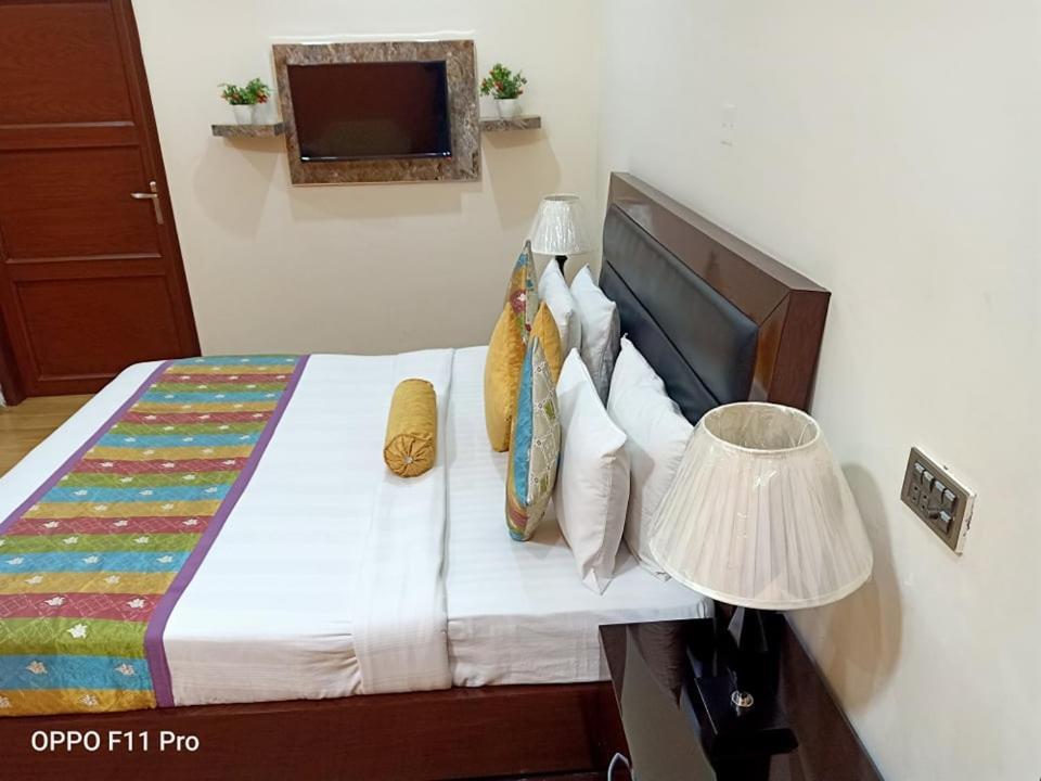 Al Burhan Express Hotel Lahore Exterior photo